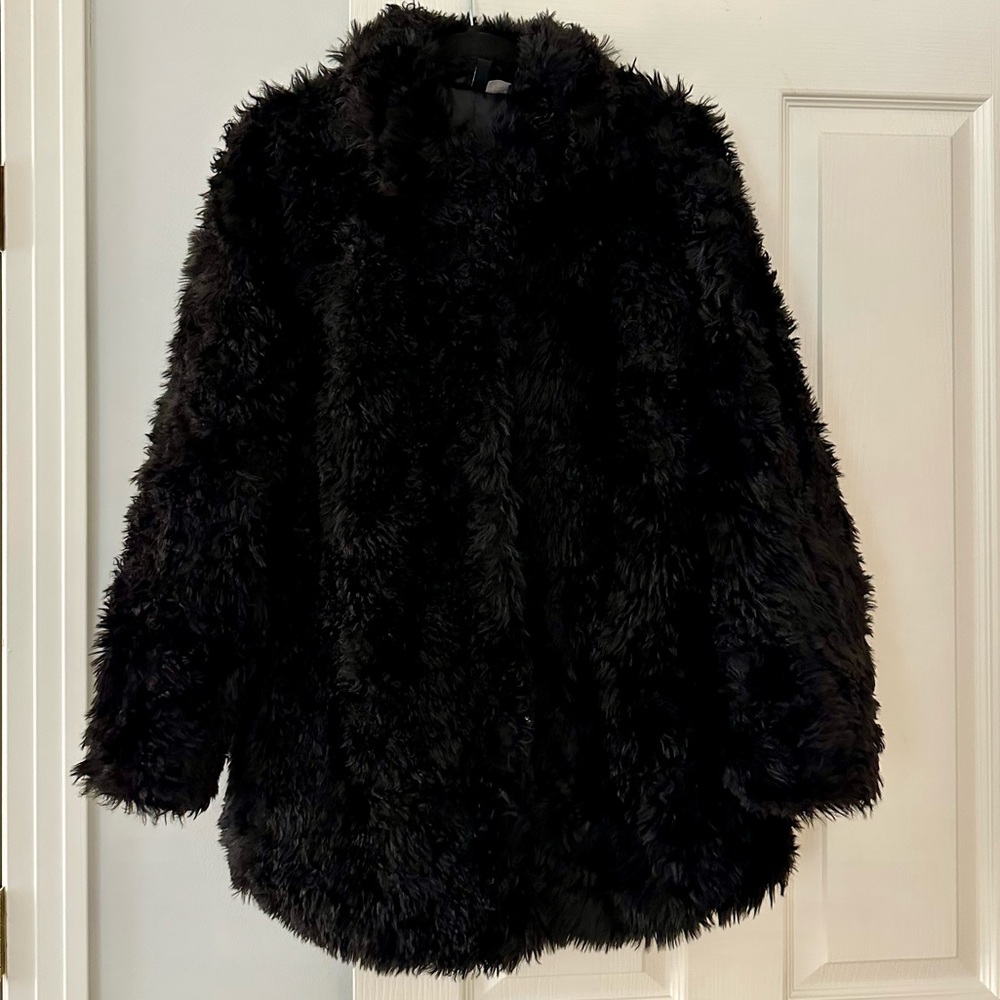 NWOT faux fur coat